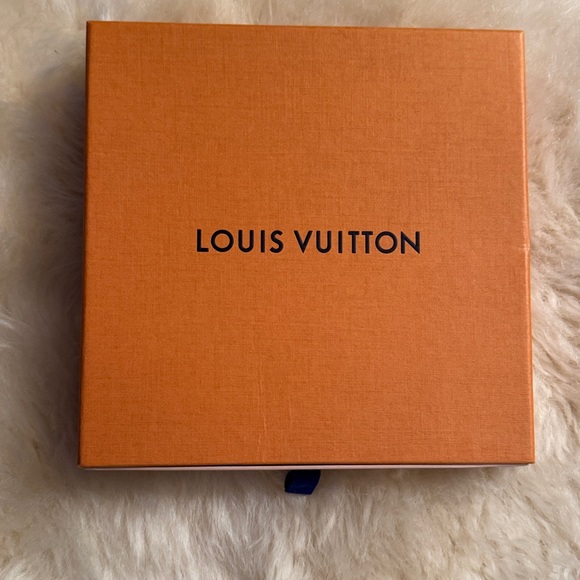 💯Assorted 8 Designer Boxes Collection🤩 - Picture 3 of 9